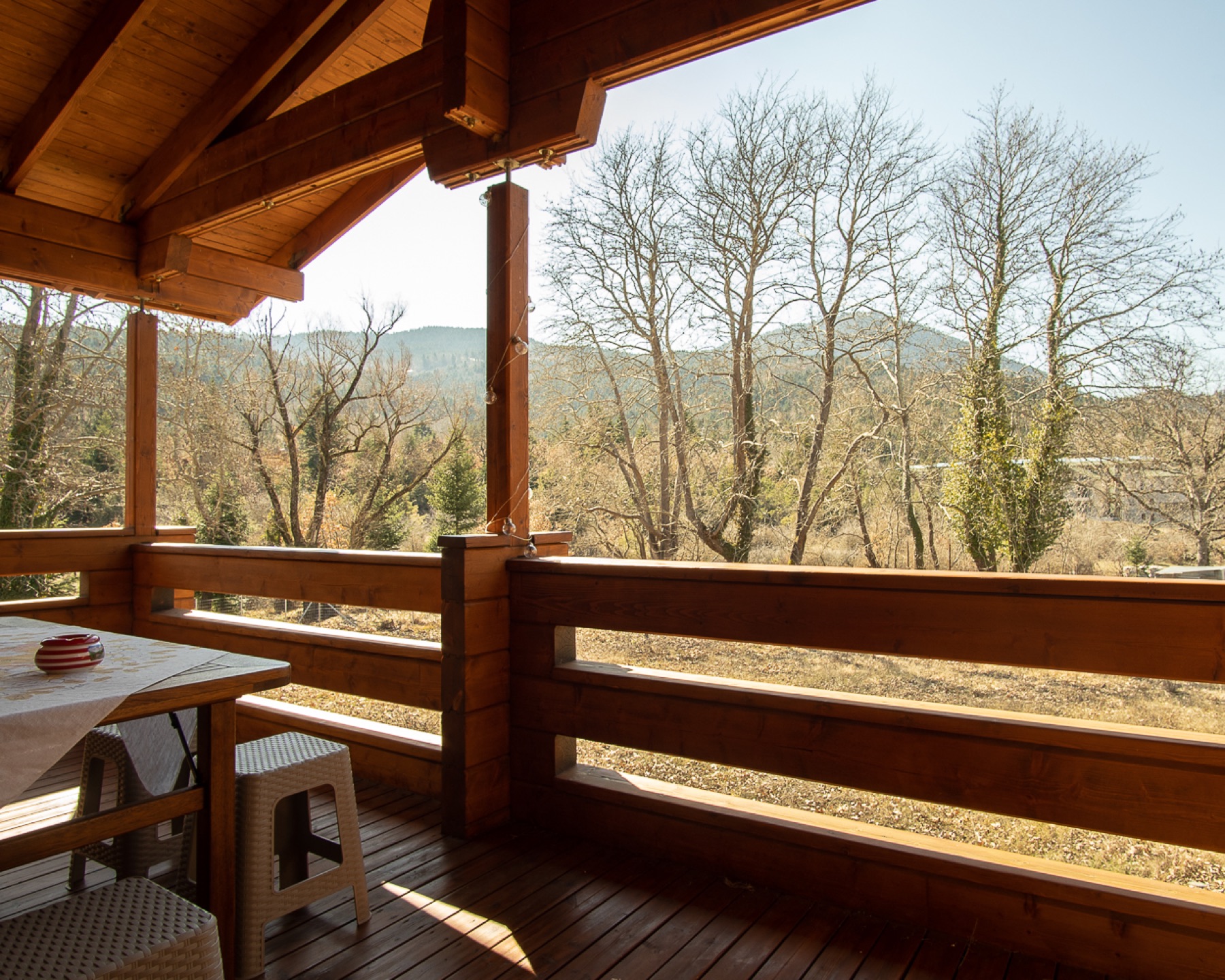Covered terrace with mountain views in Evrytania